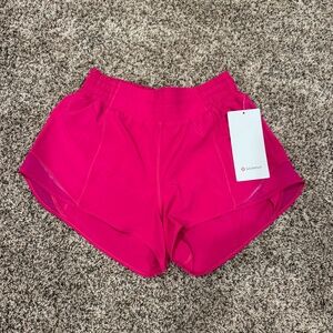 Women’s Lululemon Hotty Hot HR Short~2.5”~NWT~Size 6